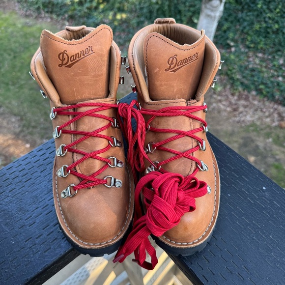 Danner Men’s Leather Mountain Light Cascade Clovis Waterproof Boots Size 10.5 - Picture 3 of 10
